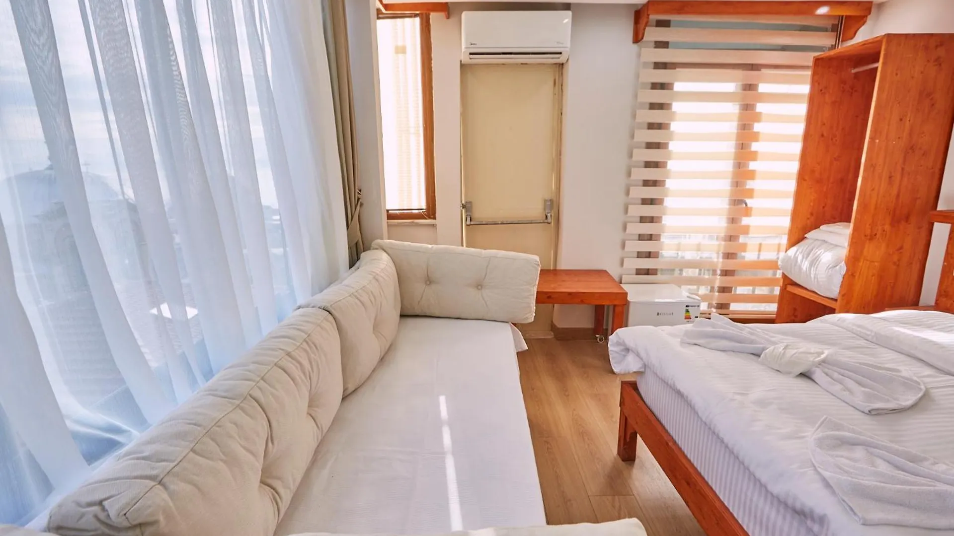 Sabina Hotel Near Grand Bazaar, City Center Istanbul 3*,